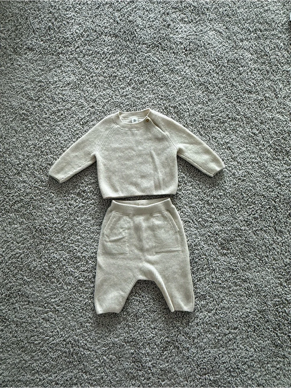 Banana Republic Cream cashmere baby/infant Matching Set